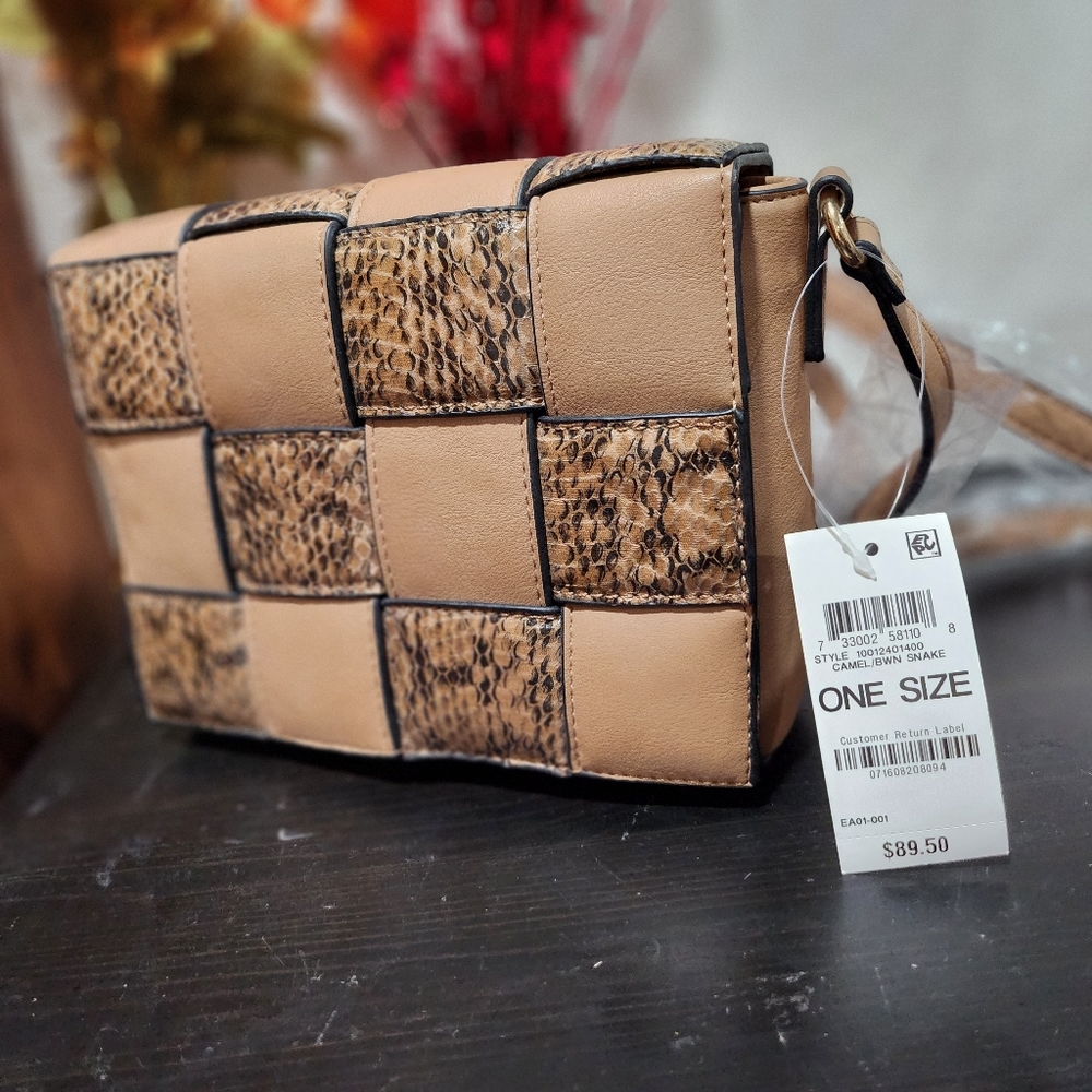 Handbag - Picture 2 of 2